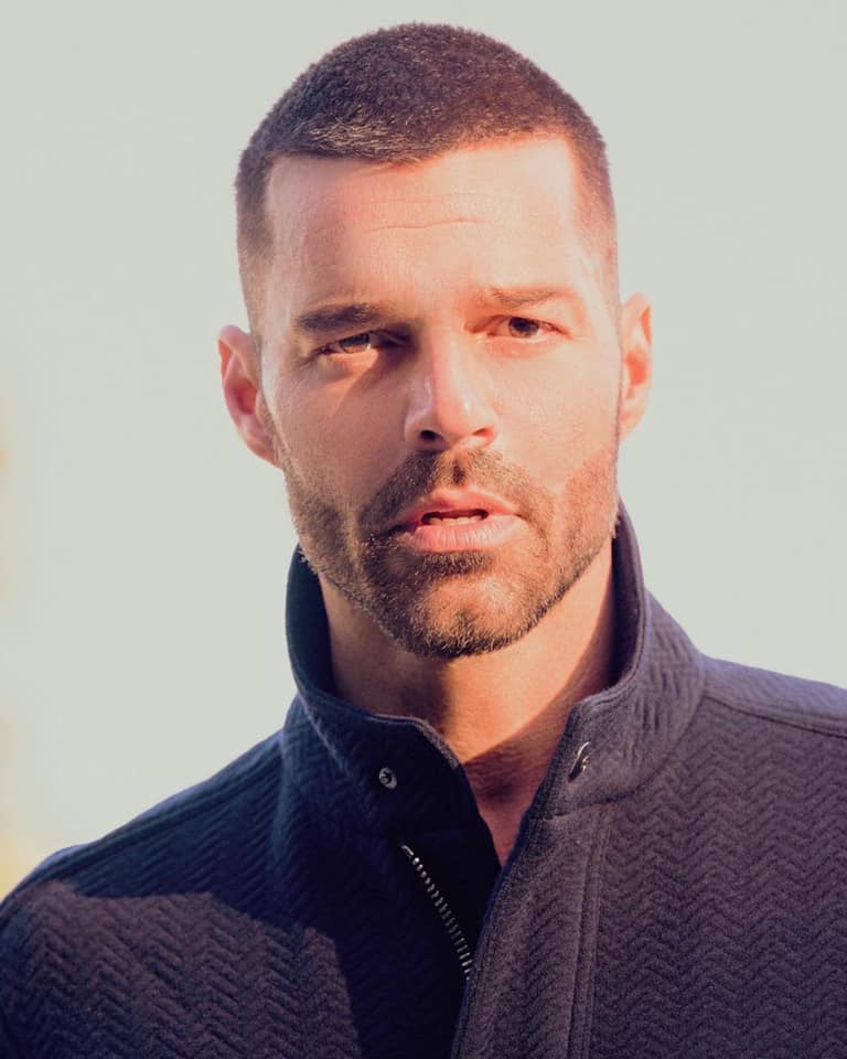 Facebook:@RickyMartin