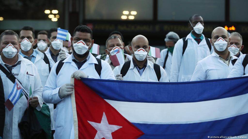 médicos cubanos