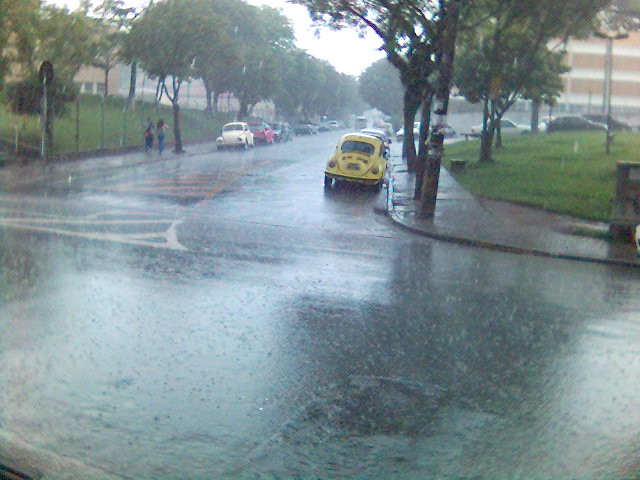 En Guerrero la onda tropical 11 provocan lluvias fuertes e intensas