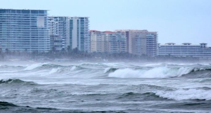 En Acapulco por Bonnie se cerró el puerto