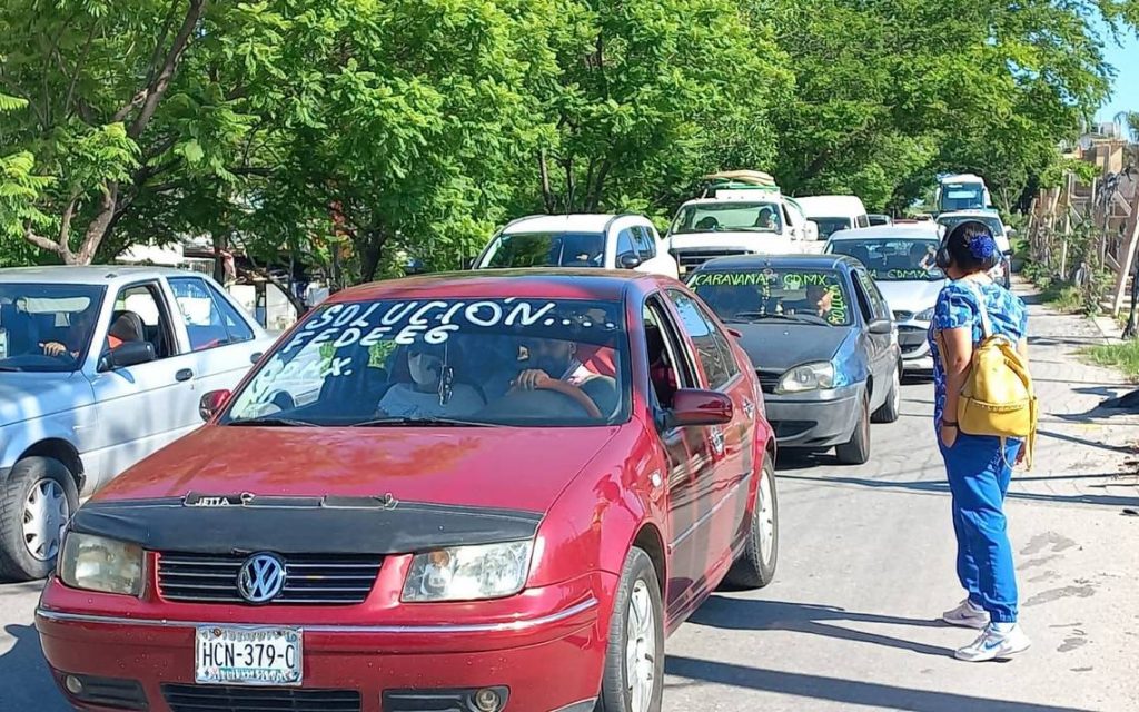 Caravana de maestros del Fedeeg va rumbo a la CDMX