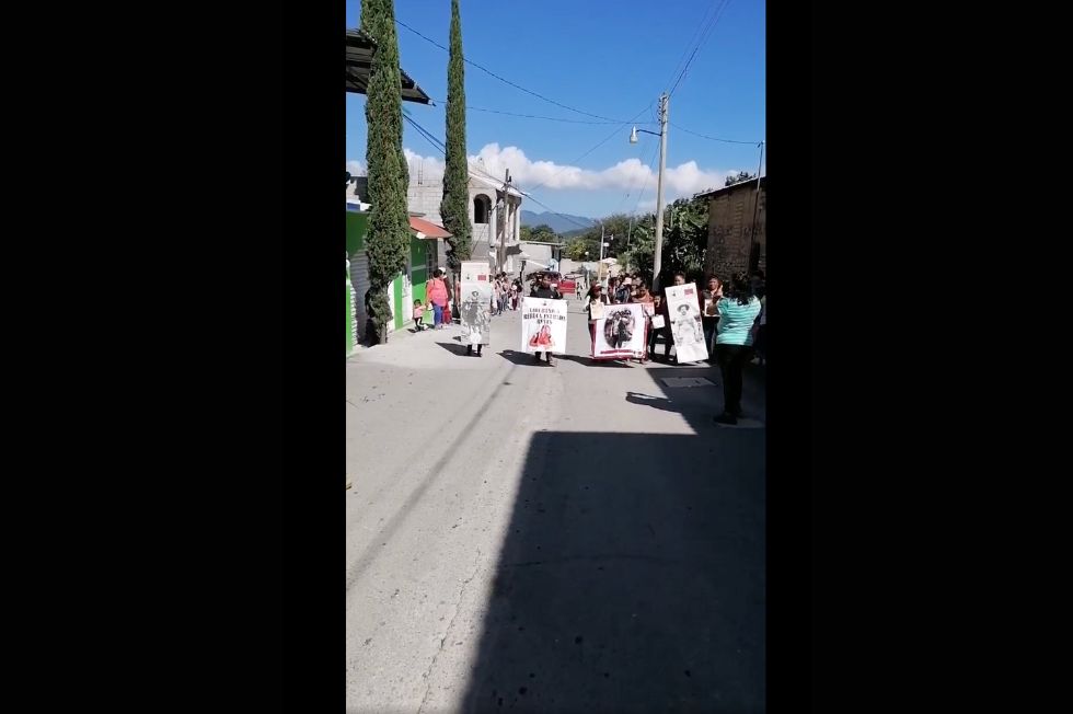 Marcha del Silencio en Zotoltitlán por indígena desaparecido