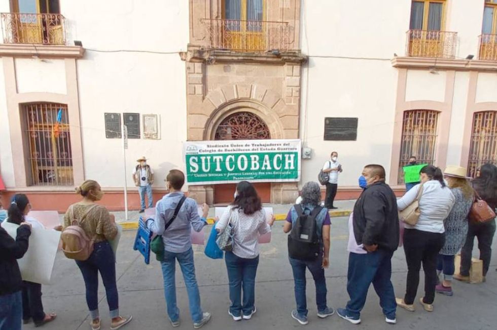 En Guerrero realizan paro laboral integrantes del Sutcobach